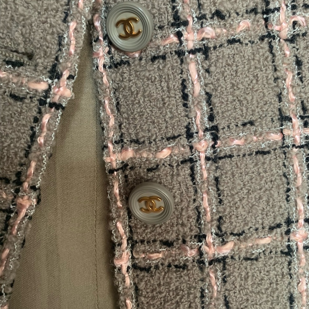 Chanel Women's Tweed Blazer - Pink and Gray